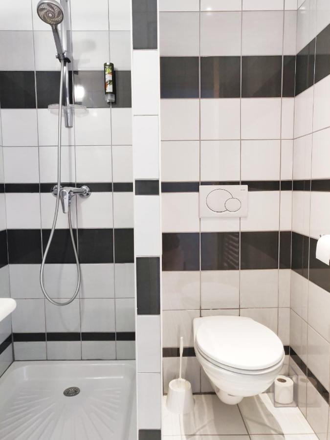 Logis Hotel Le Richelieu - Royan Atlantique Сожон Экстерьер фото