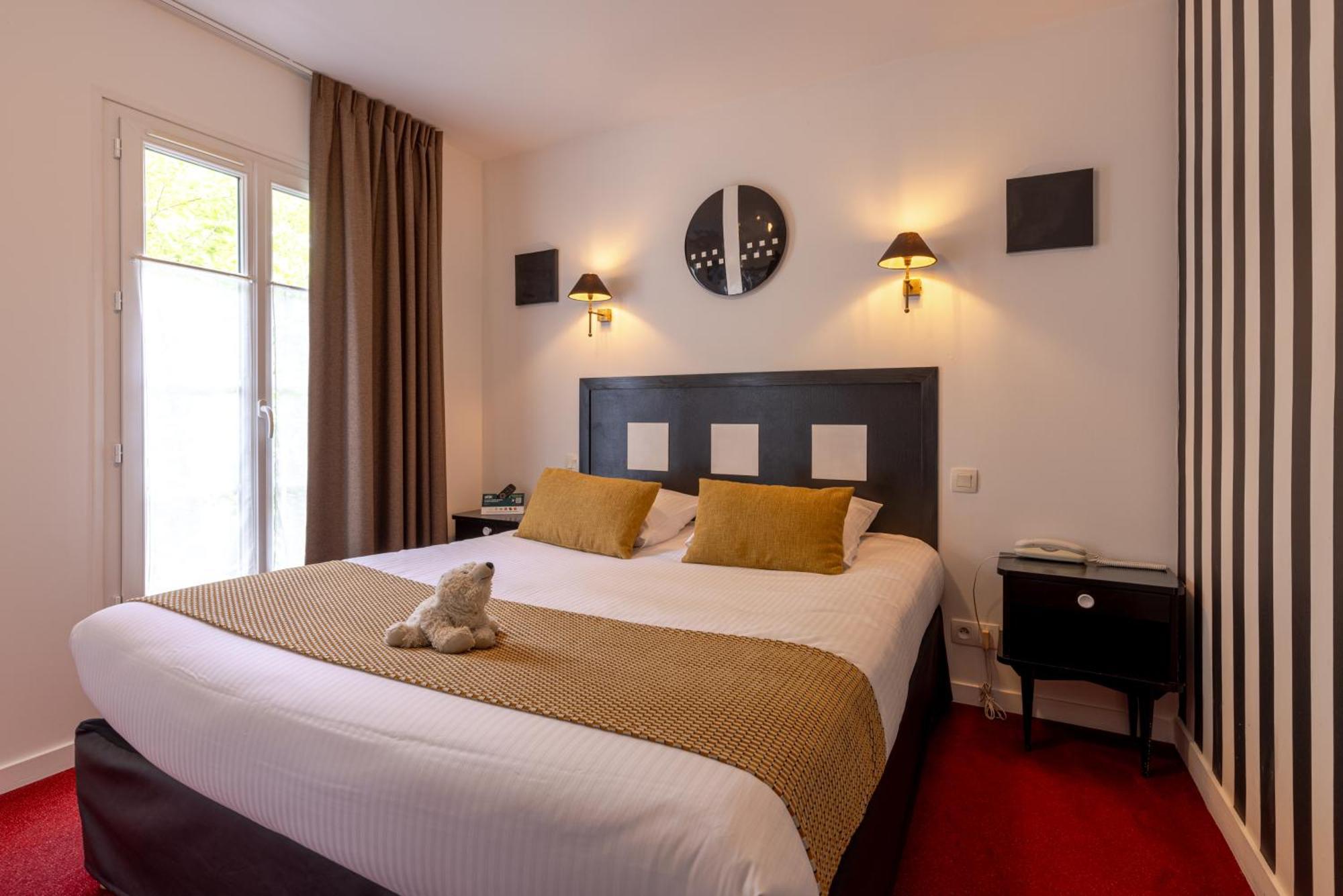 Logis Hotel Le Richelieu - Royan Atlantique Сожон Экстерьер фото