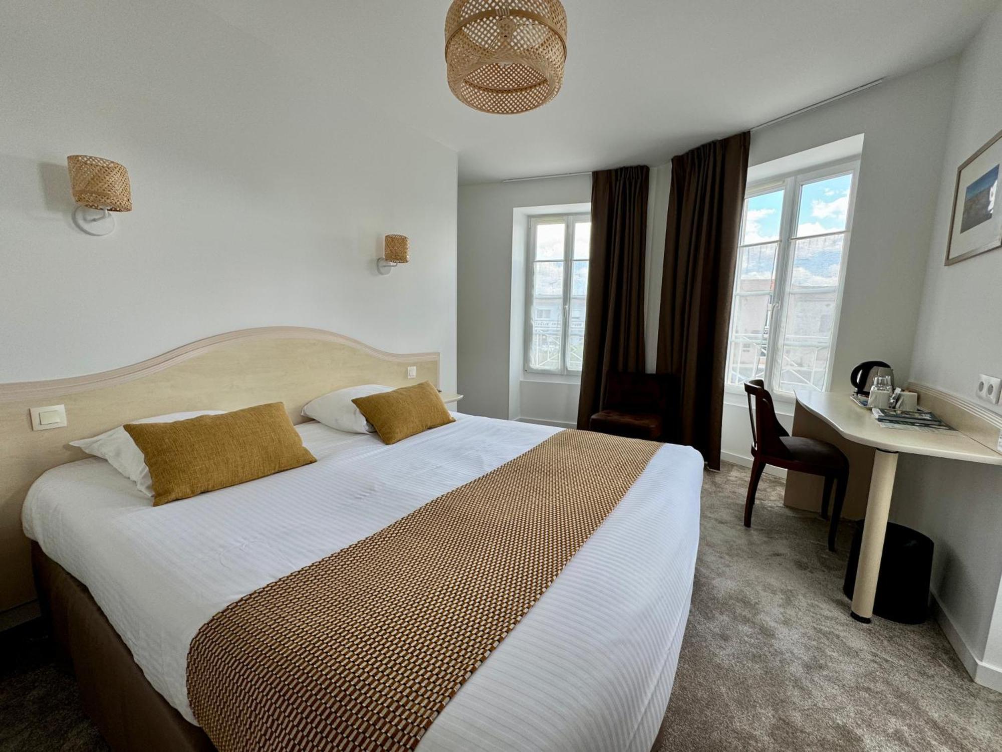 Logis Hotel Le Richelieu - Royan Atlantique Сожон Экстерьер фото